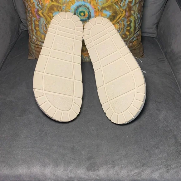 MIA Black Slide Sandals - Picture 5 of 8